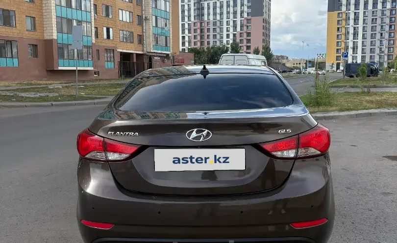 Hyundai Elantra 2015 года за 6 600 000 тг. в Астана фото 4