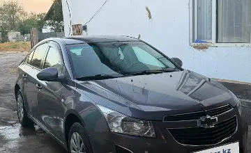 Chevrolet Cruze 2013 года за 2 900 000 тг. в Семей фото 2