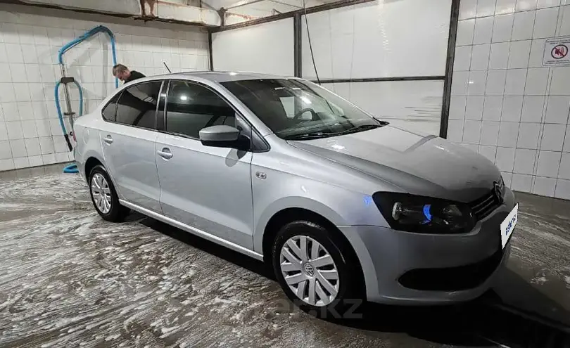 Volkswagen Polo 2014 года за 4 500 000 тг. в Астана фото 2