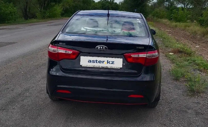 Kia Rio 2015 года за 3 800 000 тг. в Караганда