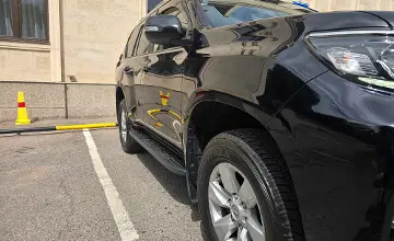 Toyota Land Cruiser Prado 2022 года за 26 000 000 тг. в Алматы фото 4