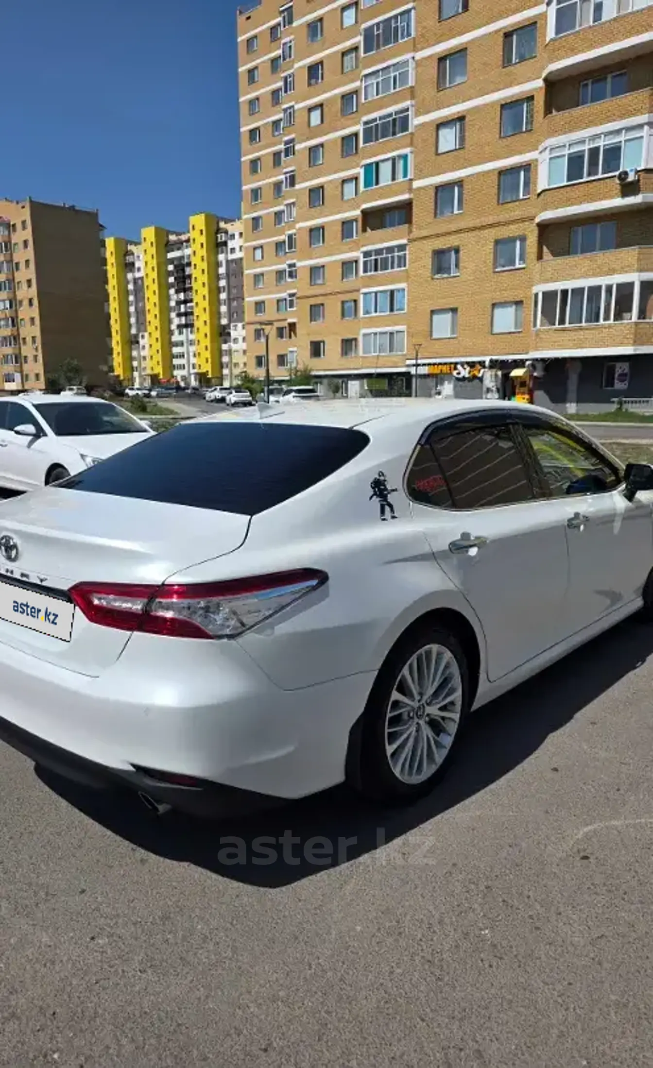 Toyota Camry 2019 года за 13 500 000 тг. в Астана фото 4