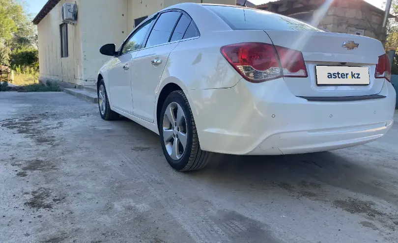 Chevrolet Cruze 2013 года за 3 500 000 тг. в Атырауская область фото 4