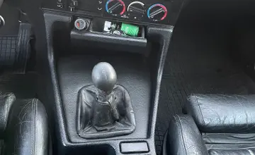 BMW 5 серии 1991 года за 1 500 000 тг. в Караганда фото 4