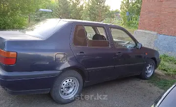 Volkswagen Jetta 1994 года за 1 150 000 тг. в Астана фото 3