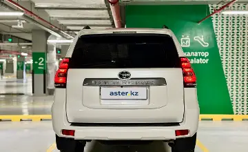 Toyota Land Cruiser Prado 2018 года за 19 900 000 тг. в Астана