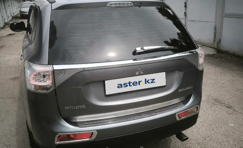 Mitsubishi Outlander 2012 года за 7 200 000 тг. в Алматы