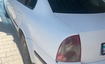 Volkswagen Passat 2002 года за 1 500 000 тг. в Алматы фото 4