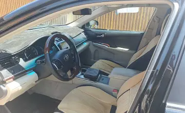 Toyota Camry 2014 года за 8 000 000 тг. в Алматы