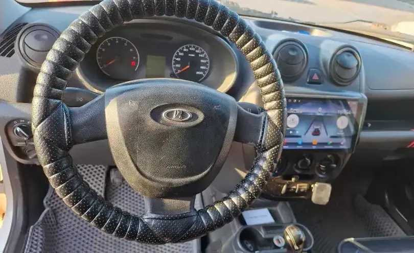 LADA (ВАЗ) Granta 2014 года за 2 000 000 тг. в Астана фото 5