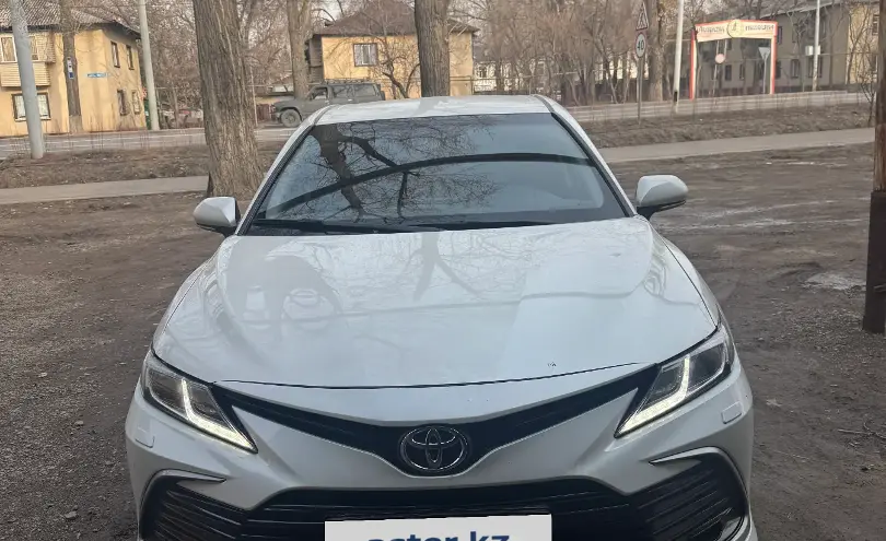 Toyota Camry 2022 года за 15 000 000 тг. в Алматы