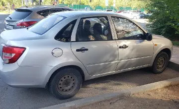 LADA (ВАЗ) Granta 2012 года за 1 600 000 тг. в Астана фото 2