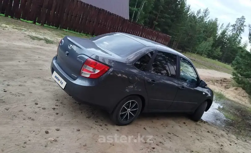 LADA (ВАЗ) Granta 2017 года за 3 000 000 тг. в Костанайская область фото 2