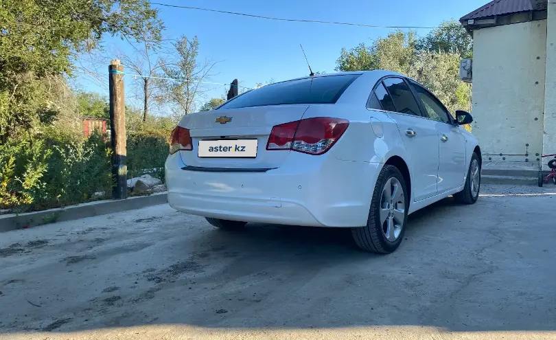 Chevrolet Cruze 2013 года за 3 500 000 тг. в Атырауская область фото 3