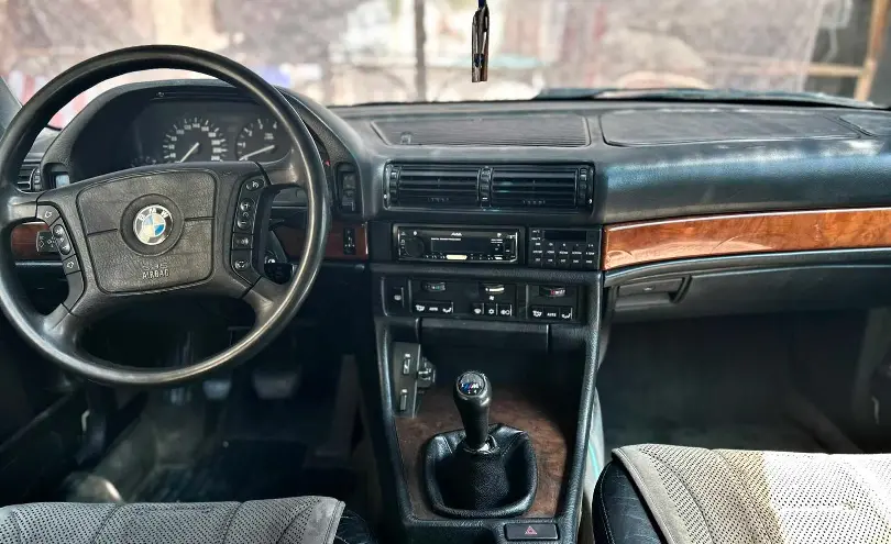 BMW 7 серии 1992 года за 1 400 000 тг. в Шымкент