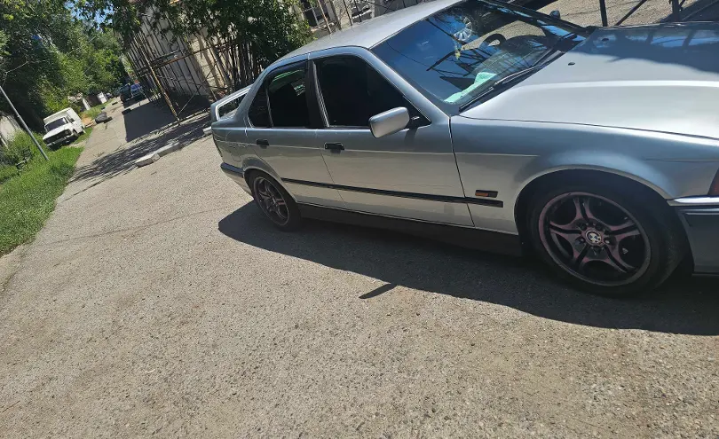BMW 3 серии 1994 года за 1 700 000 тг. в Талдыкорган фото 2