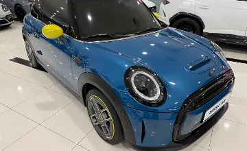 MINI Hatch 2023 года за 14 000 000 тг. в Алматы фото 3