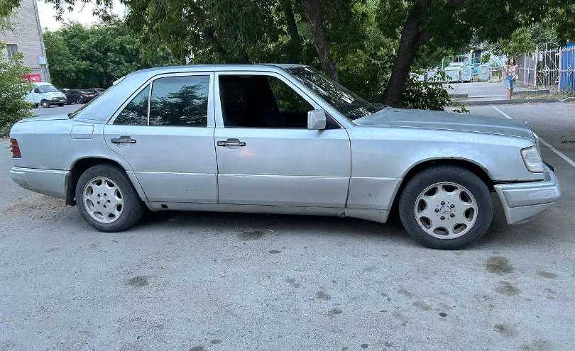 Mercedes-Benz W124 1992 года за 950 000 тг. в Павлодар фото 3