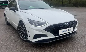 Hyundai Sonata 2022 года за 10 800 000 тг. в Алматы фото 4