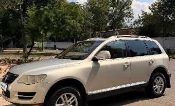 Volkswagen Touareg 2008 года за 7 500 000 тг. в Алматы фото 4