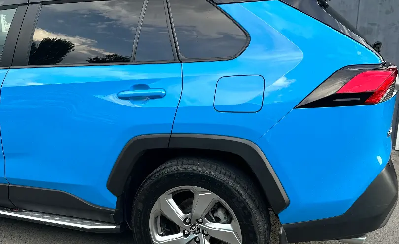 Toyota RAV4 2021 года за 13 700 000 тг. в Алматы