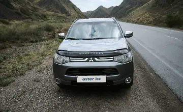 Mitsubishi Outlander 2012 года за 7 200 000 тг. в Алматы фото 3