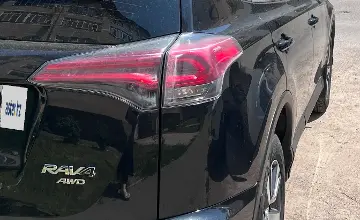 Toyota RAV4 2016 года за 11 890 000 тг. в Астана фото 4