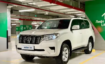 Toyota Land Cruiser Prado 2018 года за 19 900 000 тг. в Астана фото 1