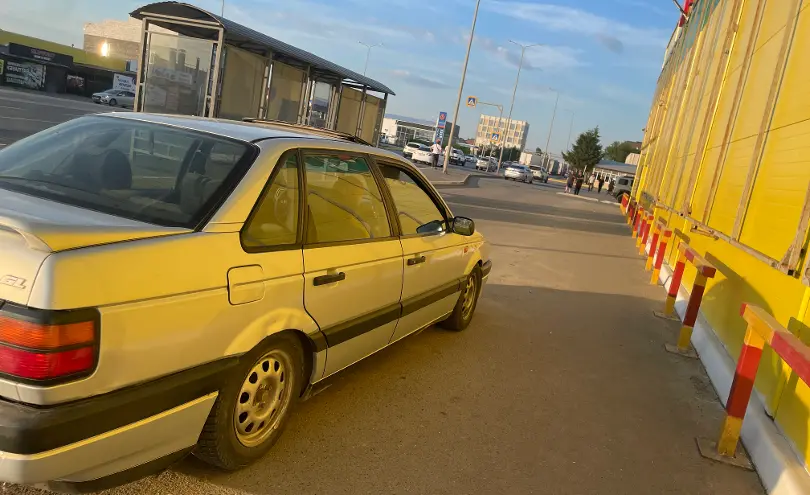 Volkswagen Passat 1992 года за 900 000 тг. в Уральск