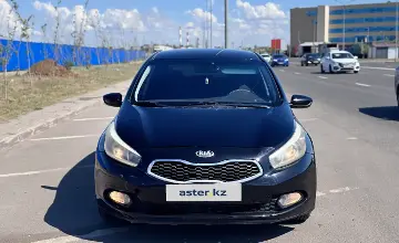 Kia Ceed 2013 года за 5 000 000 тг. в Астана фото 2