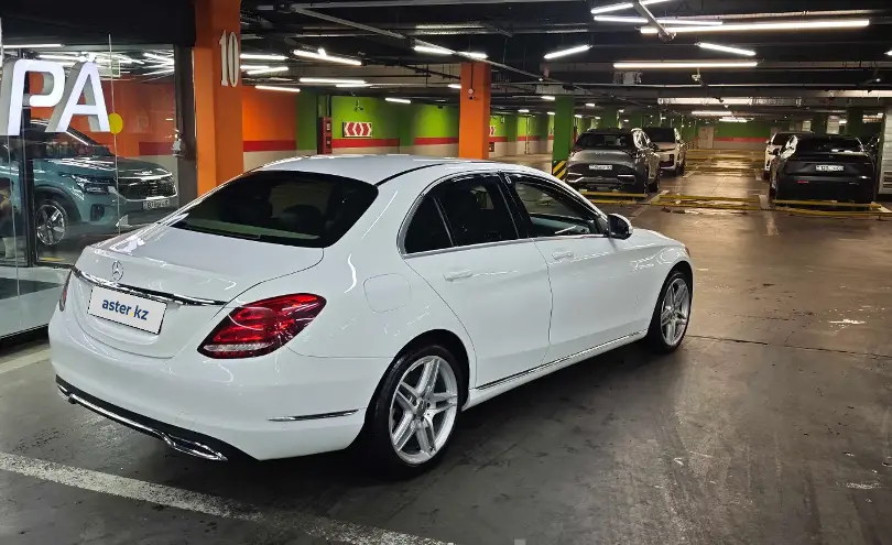 Mercedes-Benz C-Класс 2015 года за 11 000 000 тг. в Алматы фото 4