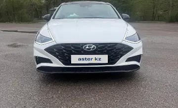 Hyundai Sonata 2022 года за 10 800 000 тг. в Алматы фото 3
