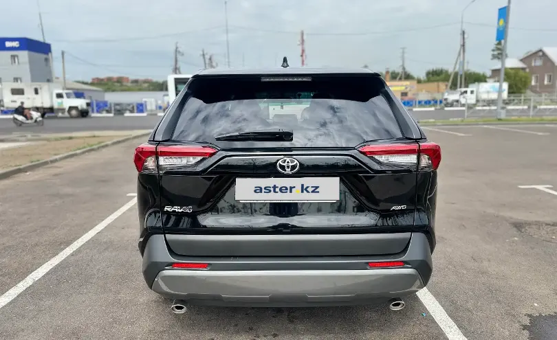 Toyota RAV4 2021 года за 15 300 000 тг. в Петропавловск фото 4