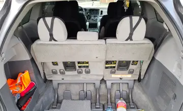 Toyota Sienna 2018 года за 13 500 000 тг. в Алматы