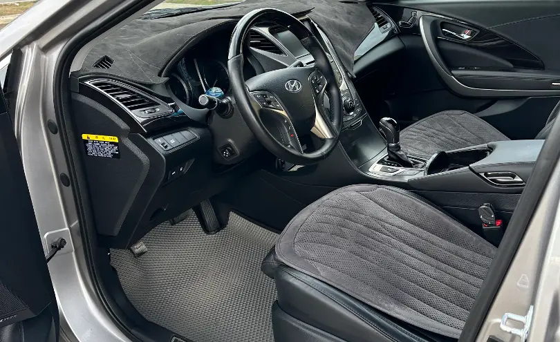 Hyundai Grandeur 2013 года за 7 500 000 тг. в Западно-Казахстанская область фото 4