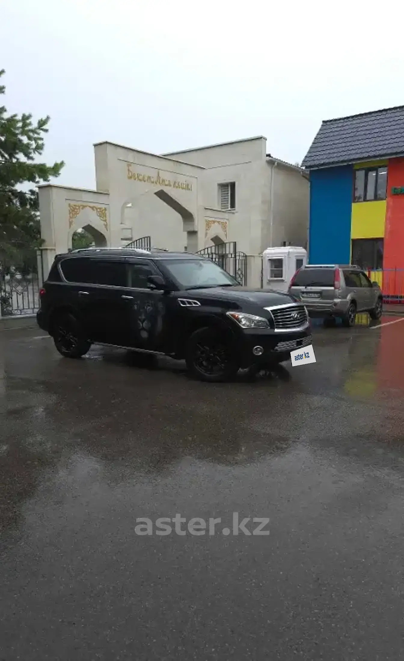 Infiniti QX56 2011 года за 9 000 000 тг. в Алматы фото 3