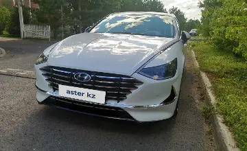 Hyundai Sonata 2020 года за 12 500 000 тг. в Астана фото 1