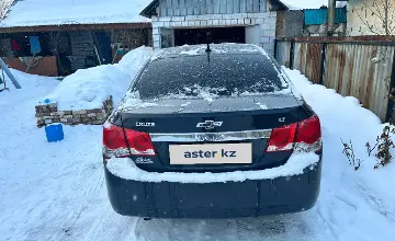 Chevrolet Cruze 2011 года за 2 600 000 тг. в Восточно-Казахстанская область фото 4