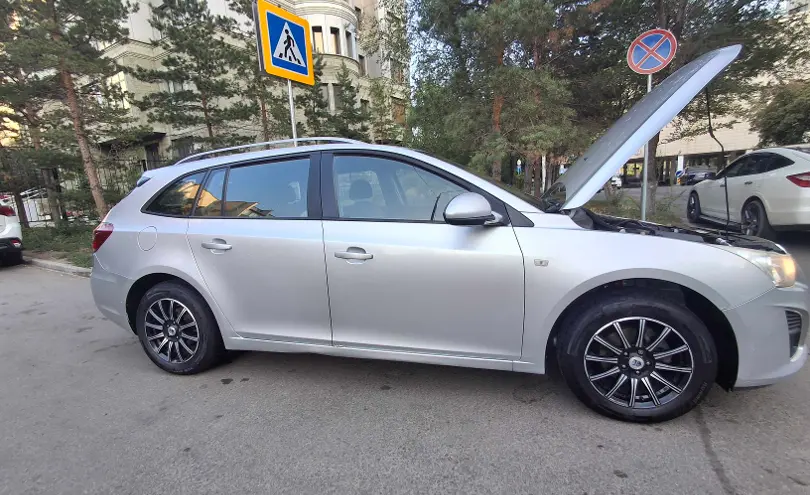 Chevrolet Cruze 2013 года за 4 500 000 тг. в Астана фото 3