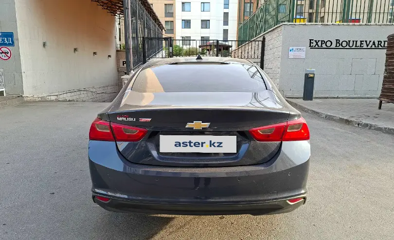 Chevrolet Malibu 2016 года за 5 499 000 тг. в Астана фото 3