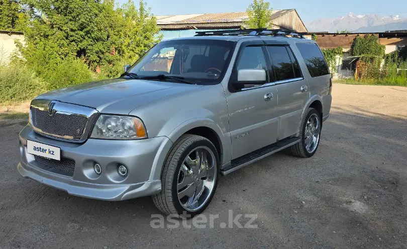 Lincoln Navigator 2005 года за 3 600 000 тг. в Алматы