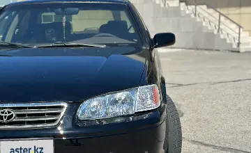 Toyota Camry 2000 года за 2 500 000 тг. в Алматы фото 2