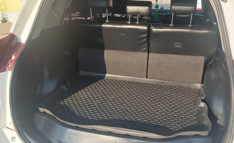 Toyota RAV4 2015 года за 9 000 000 тг. в Уральск