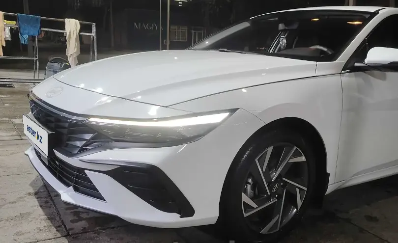 Hyundai Elantra 2024 года за 9 100 000 тг. в Шымкент