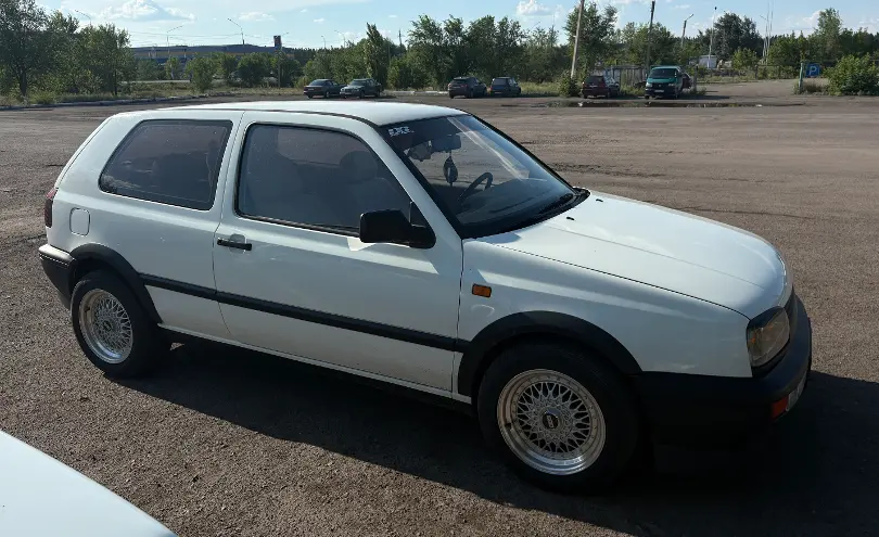 Volkswagen Golf 1992 года за 1 200 000 тг. в Карагандинская область фото 3