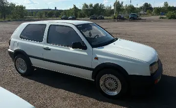 Volkswagen Golf 1992 года за 1 300 000 тг. в Карагандинская область фото 3