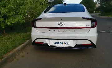 Hyundai Sonata 2020 года за 12 500 000 тг. в Астана фото 3