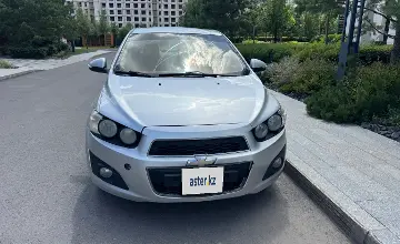 Chevrolet Aveo 2014 года за 1 800 000 тг. в Астана фото 2