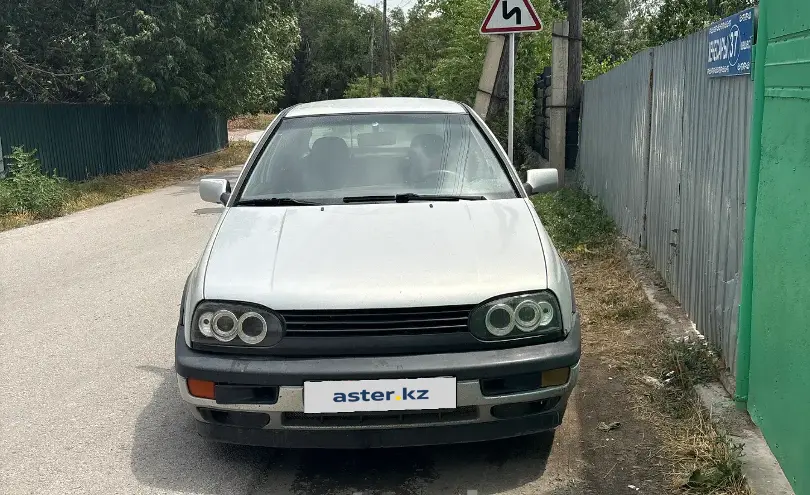 Volkswagen Golf 1993 года за 1 850 000 тг. в Алматы