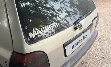 Volkswagen Golf 1993 года за 1 850 000 тг. в Алматы фото 4